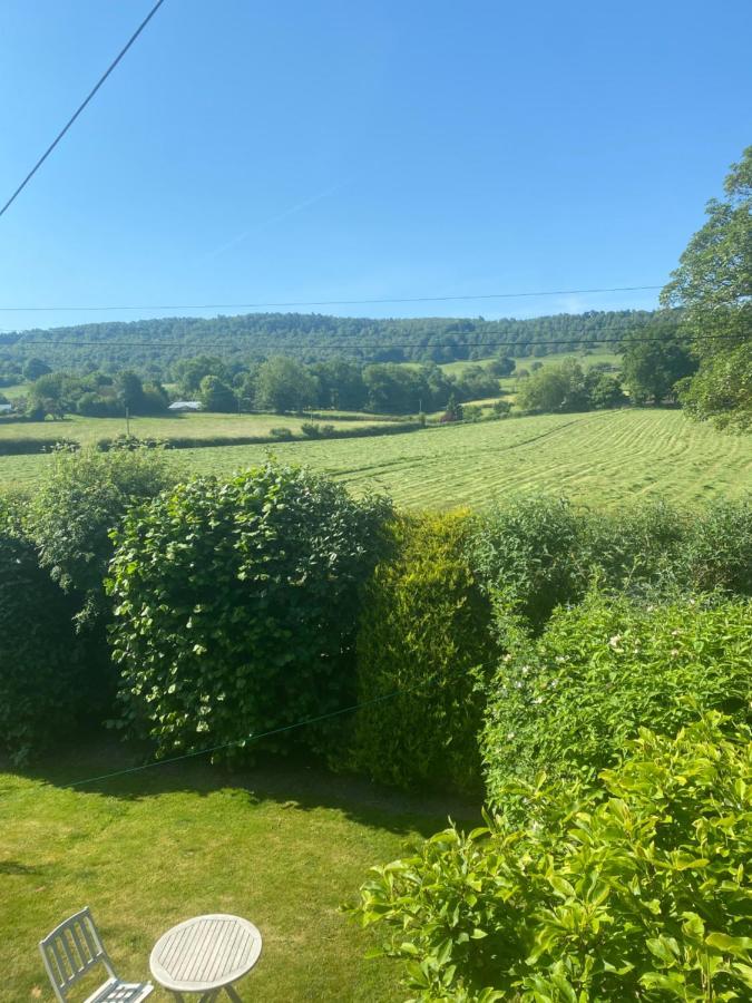 Bewerley Hall Farm Bed & Breakfast Harrogate Bagian luar foto